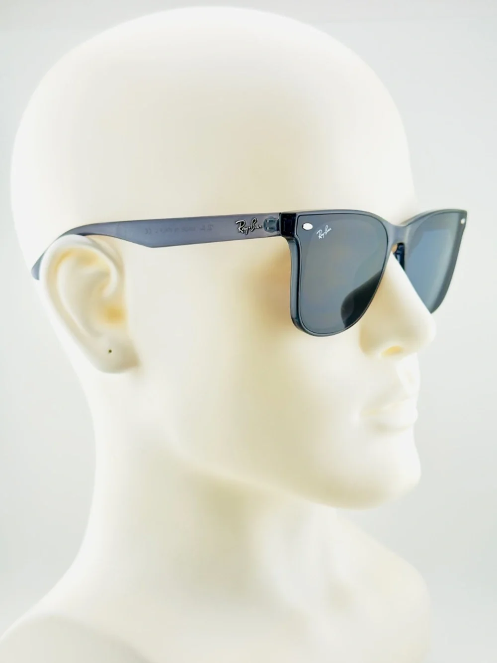 Ray-Ban Wayfarer Sunglasses RB4420 Transparent Navy Blue Frame dark blue lenses